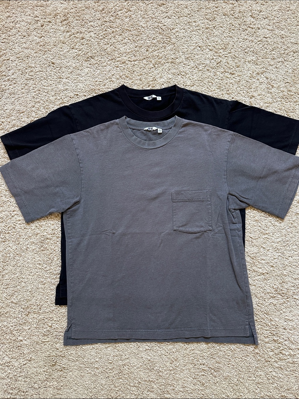 2 Men's UNIQLO Pocket Tees